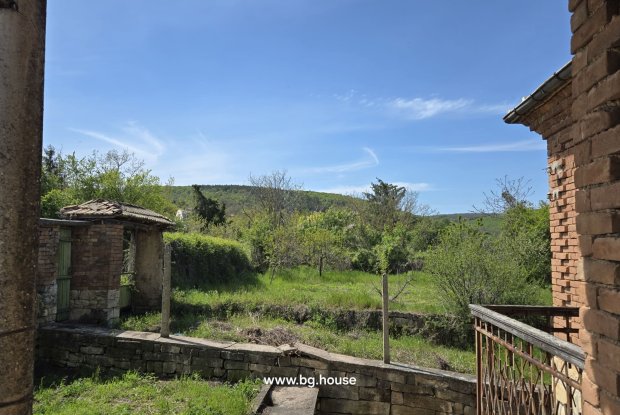 Image No.19-3 Bed House for sale