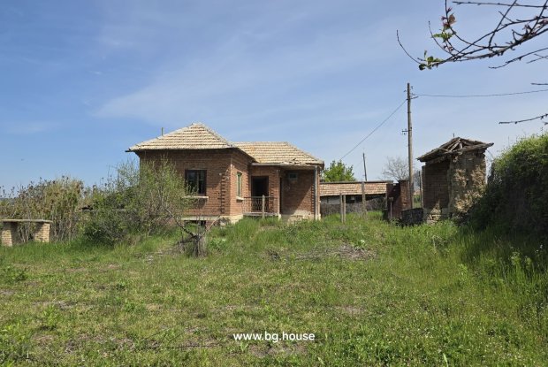 Image No.2-3 Bed House for sale