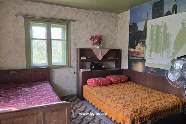 Image No.21-3 Bed House for sale
