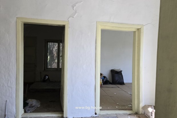 Image No.18-3 Bed House for sale