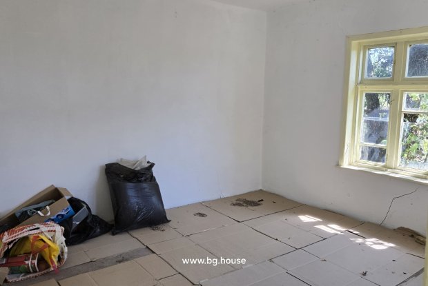 Image No.19-3 Bed House for sale