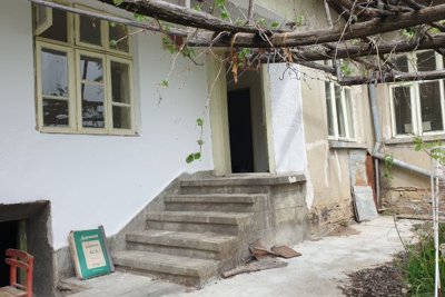 Charming Bulgarian house for sale at the end of the village Drinovo (35)