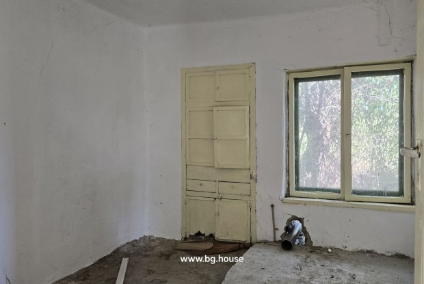 Image No.21-3 Bed House for sale
