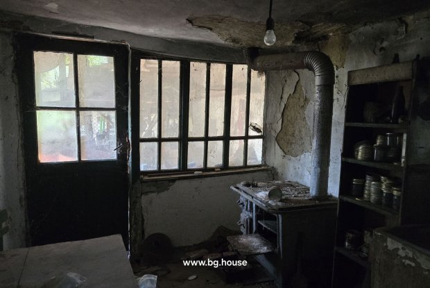 Image No.24-3 Bed House for sale