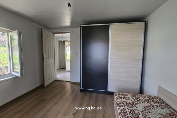 Image No.13-2 Bed House for sale
