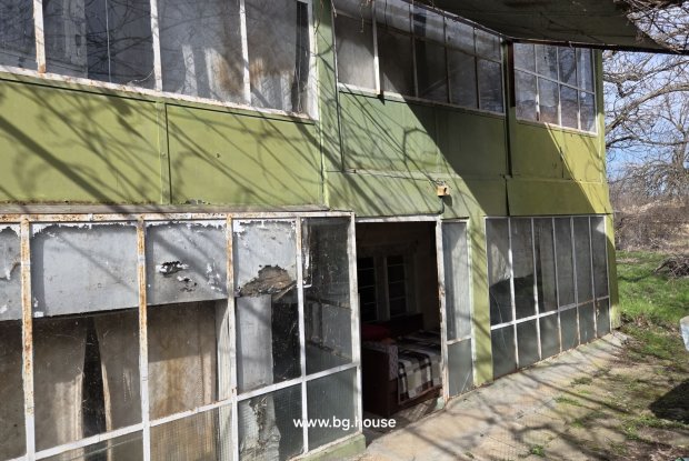 Image No.25-3 Bed House for sale