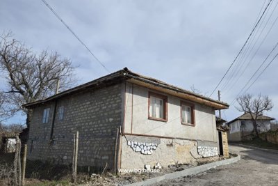 Bulgarian property for sale in Gorsko Ablanovo village (4)