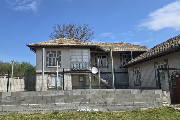 Image No.3-2 Bed House for sale