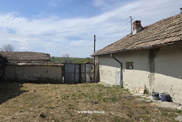 Image No.23-2 Bed House for sale