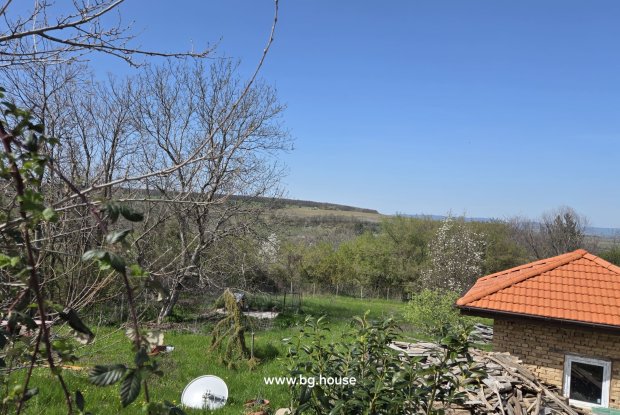 Image No.11-2 Bed House for sale