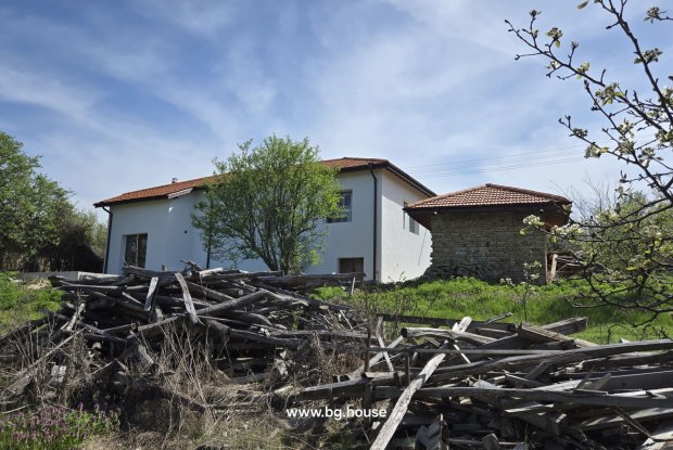 Image No.20-2 Bed House for sale