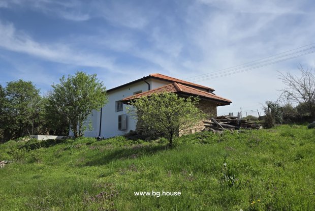 Image No.24-2 Bed House for sale