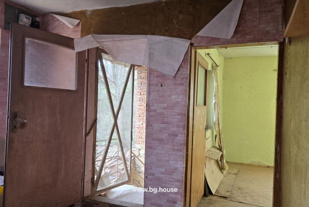Image No.17-3 Bed House for sale