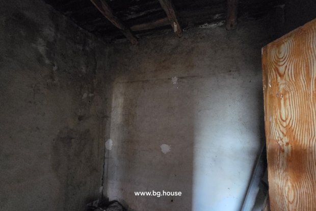Image No.22-3 Bed House for sale