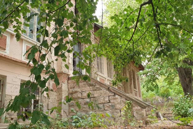 Image No.17-4 Bed Property for sale