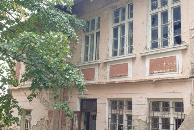 Image No.23-4 Bed Property for sale