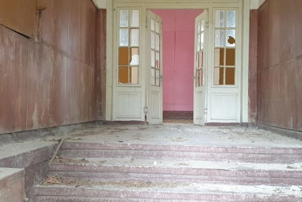 Image No.26-4 Bed Property for sale