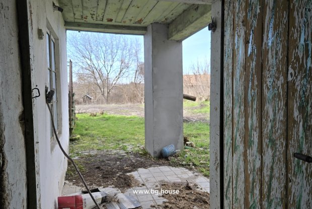 Image No.19-5 Bed House for sale