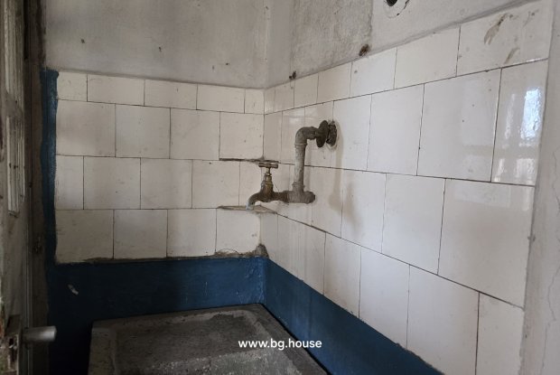 Image No.24-5 Bed House for sale