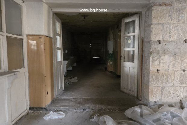 Image No.22-3 Bed Apartment for sale