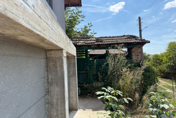Image No.22-2 Bed House for sale
