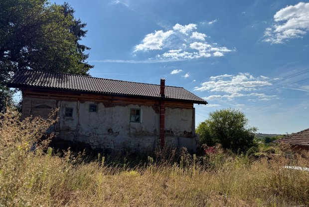Image No.10-2 Bed House for sale