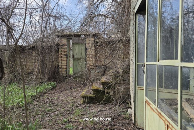 Image No.24-3 Bed House for sale