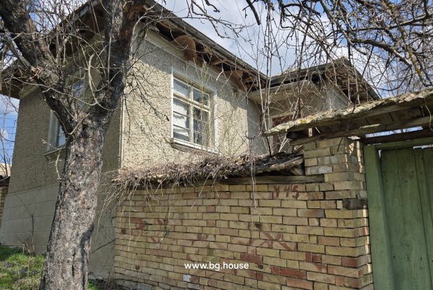 Image No.8-3 Bed House for sale