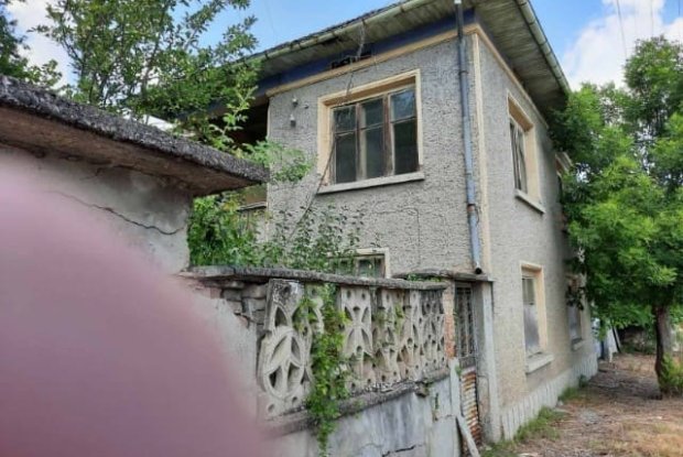 Image No.16-4 Bed House for sale