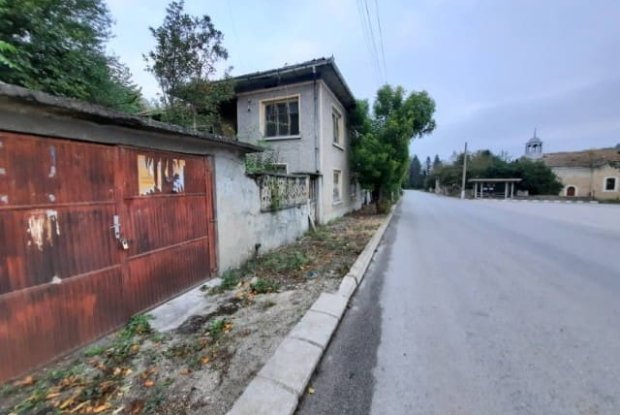 Image No.19-4 Bed House for sale