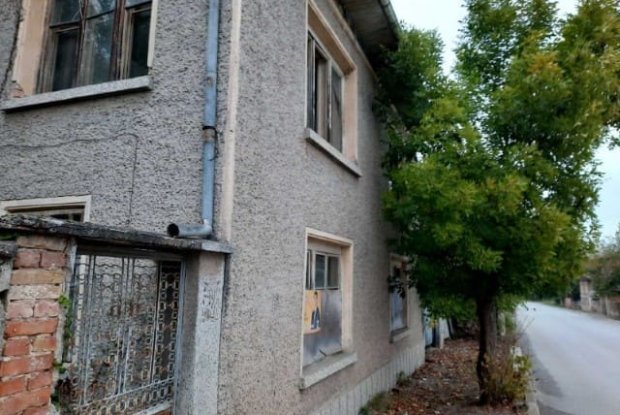 Image No.21-4 Bed House for sale