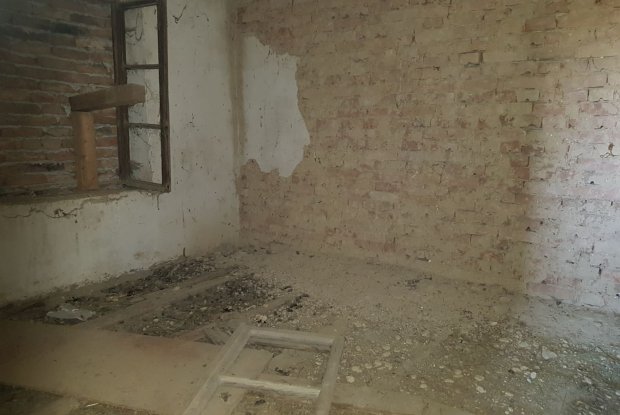 Image No.19-Farmhouse for sale