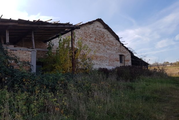 Image No.23-Farmhouse for sale