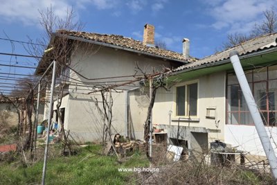 Bulgarian house for sale in village Palamartsa (5)