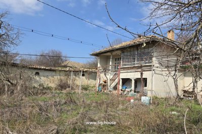 Bulgarian house for sale in village Palamartsa (8)