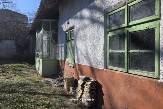 Image No.16-3 Bed House for sale