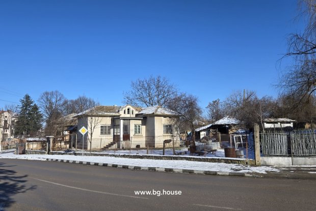 Image No.15-2 Bed House for sale