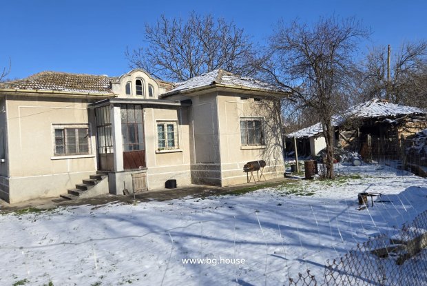 Image No.16-2 Bed House for sale