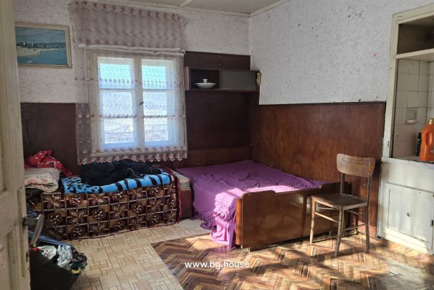 Image No.21-2 Bed House for sale