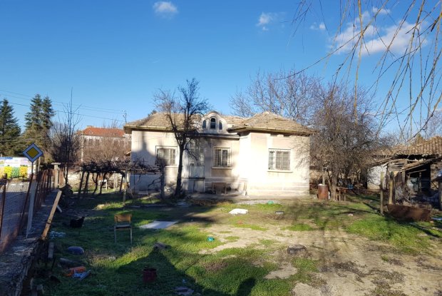 Image No.4-2 Bed House for sale