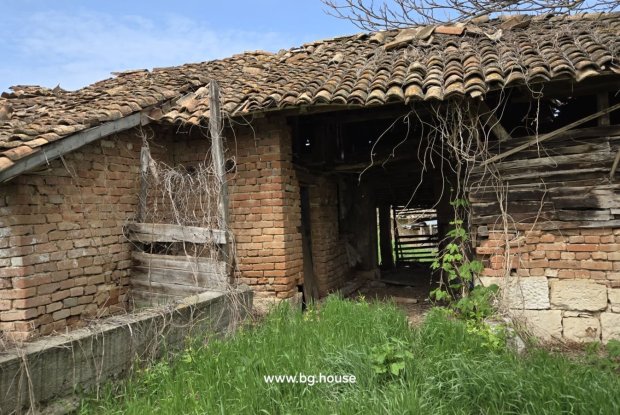 Image No.19-2 Bed House for sale