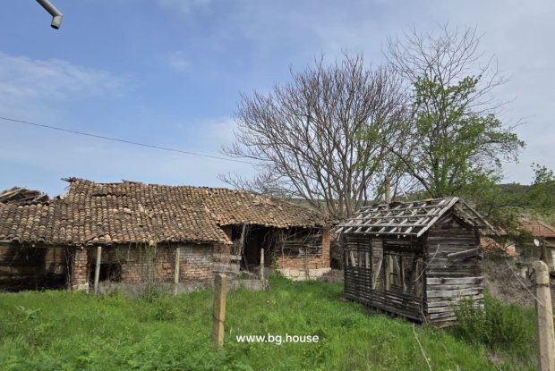 Image No.22-2 Bed House for sale