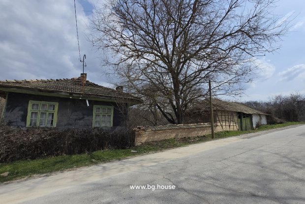 Image No.15-3 Bed House for sale