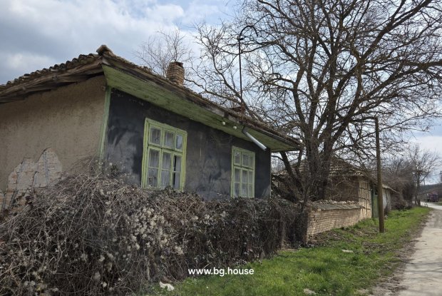 Image No.18-3 Bed House for sale