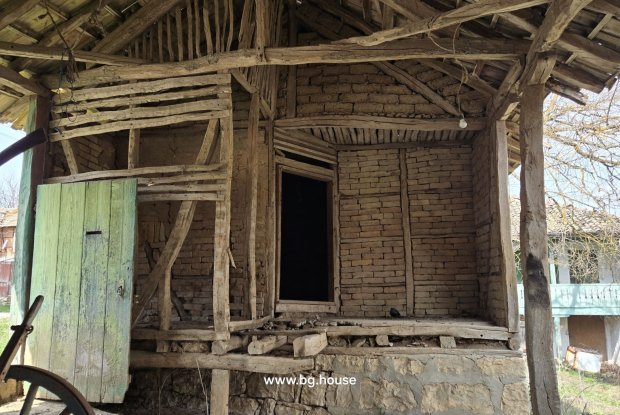 Image No.22-3 Bed House for sale