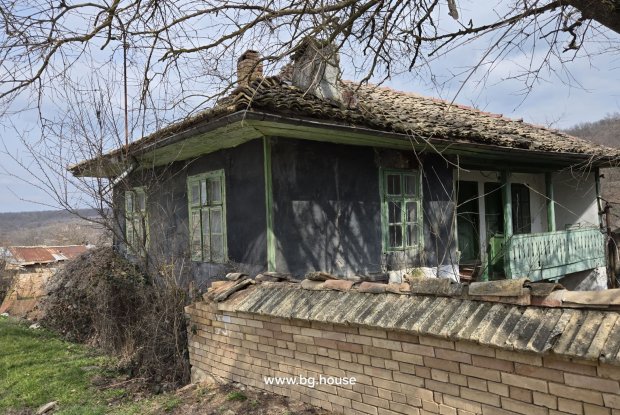 Image No.8-3 Bed House for sale