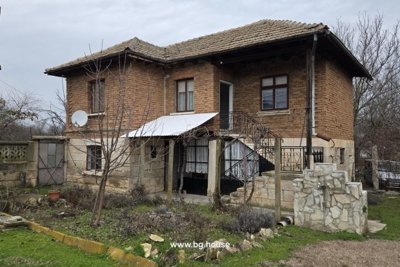 1 - Dve Mogili, Maison