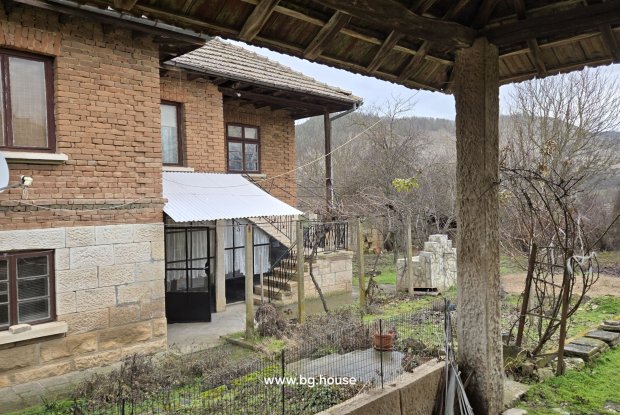 Image No.11-5 Bed House for sale