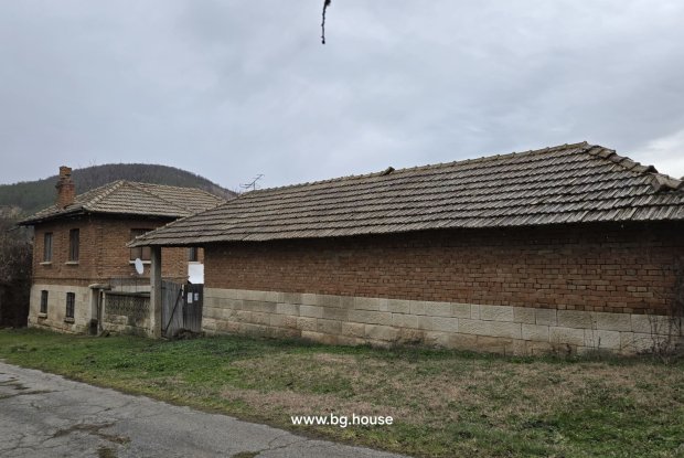 Image No.15-5 Bed House for sale