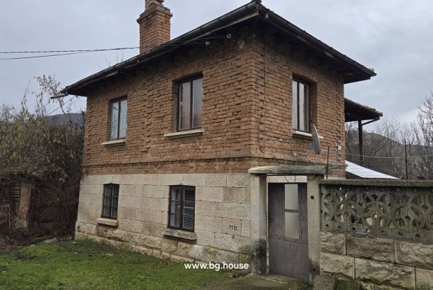 Image No.18-5 Bed House for sale
